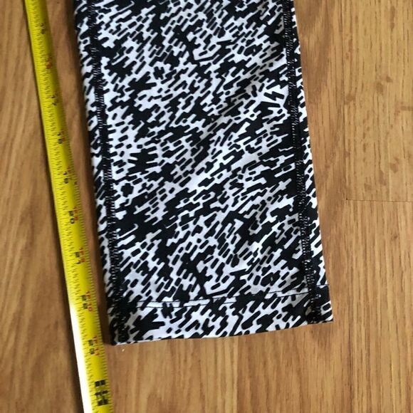 NIKE Pronto Essential Running Crop Pants Tights 777168-010 - Picture 7 of 10